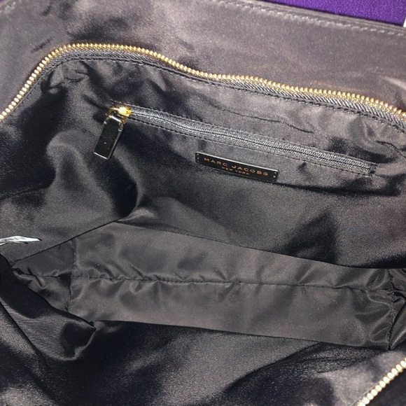 NWT Marc Jacobs black over the shoulder tote bag - Picture 5 of 6
